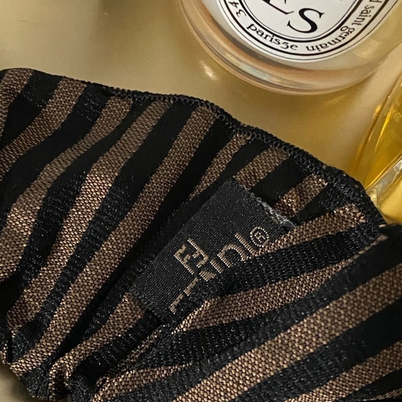 authentic Large Fendi hair scrunchie - Picture 3 of 9